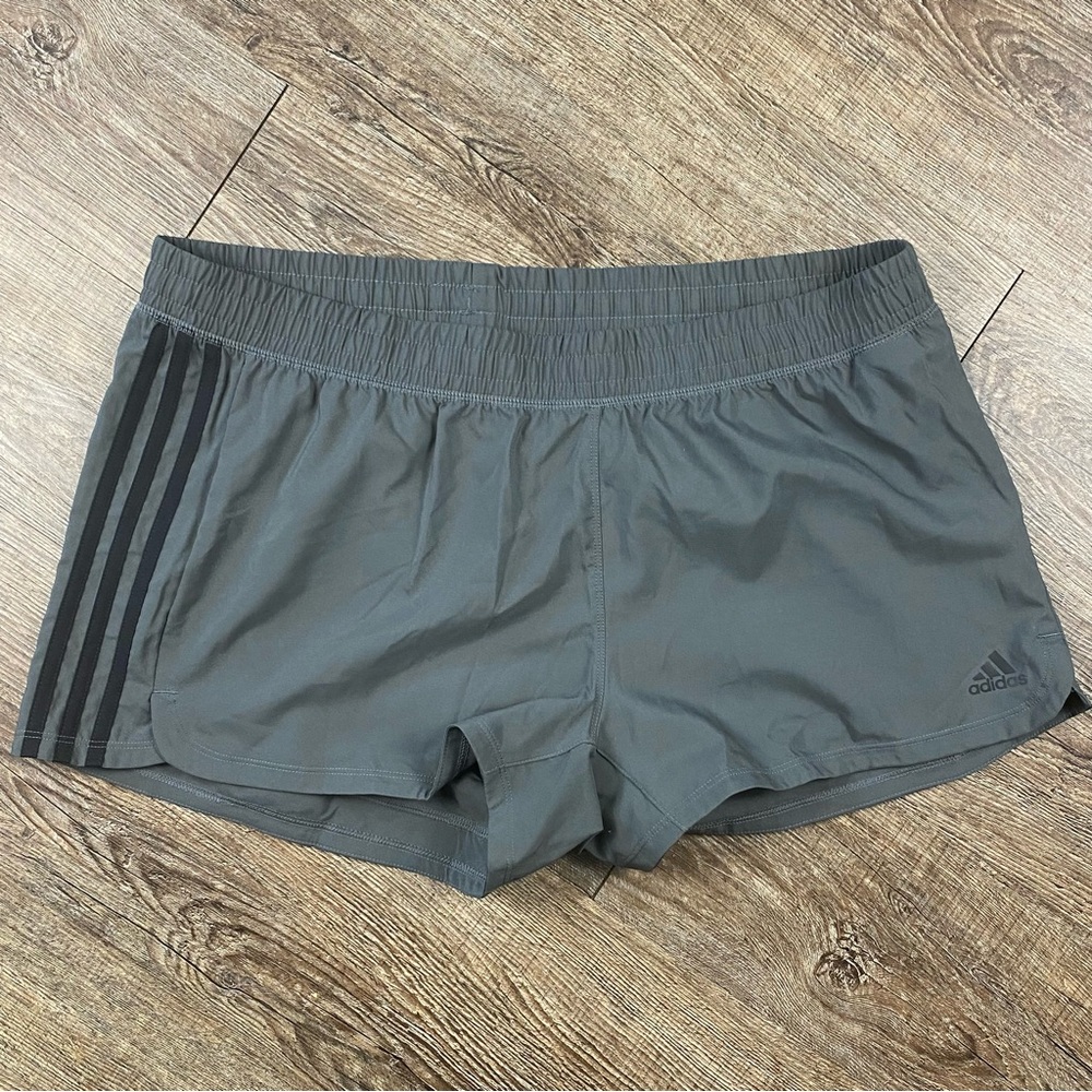 Adidas Shorts Women XL Gray Black Trio 3 Stripe Running Athletic Elastic Waist - Picture 1 of 6